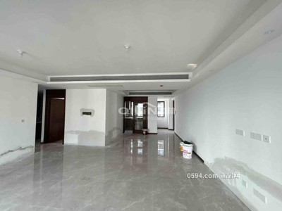 萬達(dá)對面中南瓏禧臺高層樓盤一平方15000左右-莆田二手房