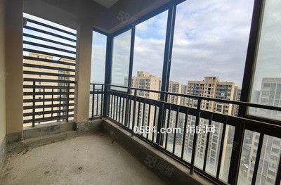 張鎮(zhèn)水鄉(xiāng)高層  梅峰中山  毛坯3房證齊滿兩年-莆田二手房