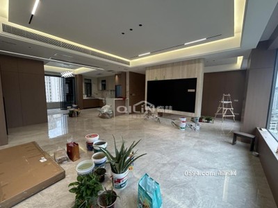 獨(dú)梯獨(dú)戶大平層可商量毛坯自由裝修萬(wàn)達(dá)中南瓏禧臺(tái)旁-莆田二手房