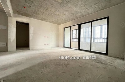 中間好樓層 商品住宅 南北通透 次新房 近醫(yī)院 商業(yè)配套齊全-莆田二手房