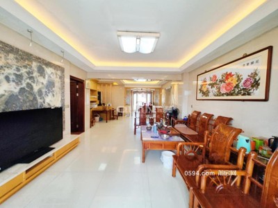 市體育中心~龍騰東方 高層精裝四房 帶紅木家具屋況好急賣-莆田二手房