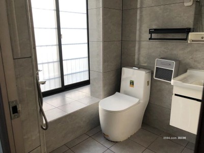 萬達對面九龍小區(qū) 精裝 109平三房出租2400元/月-莆田租房