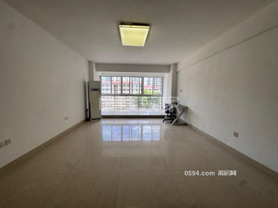 電梯房樓梯價 北磨市場旁 普裝大三房 逸夫文獻 隨時可看-莆田二手房