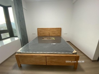 萬(wàn)達(dá)、南湖公園對(duì)面 攬?jiān)潞劳ジ邔映鲎饪煽茨虾?莆田租房