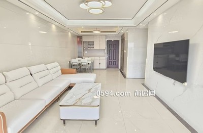 保利中央公園 精裝修4房 南北東 二中  九華廣場(chǎng)附近-莆田二手房