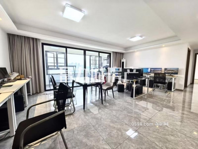 大橫廳，辦公好房。玉湖公園頭排，全景視野大唐玉湖印象-莆田租房