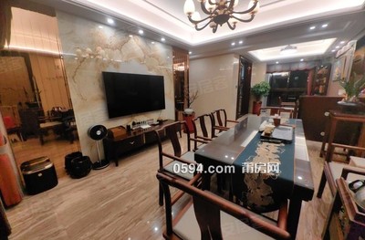 聯(lián)發(fā)君悅   滿二 房齡新 南北通透 正規(guī)商品房 中間樓層-莆田二手房