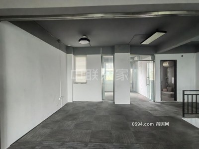 融創(chuàng)蘭溪大觀中疊 產(chǎn)權(quán)清晰  次新小區(qū) 滿二可貸款-莆田二手房