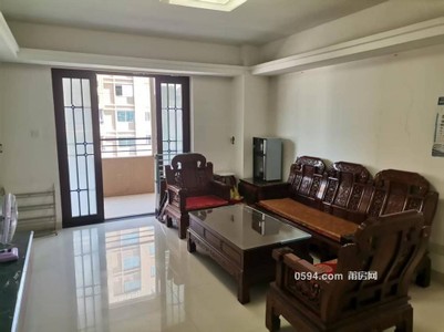 女人街--門口筱塘文獻學(xué)校電梯高層--龍德井旁精裝4房僅8300-莆田二手房