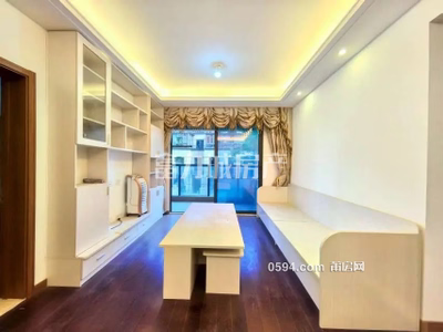 萬(wàn)科三期 板樓三房 房東沒(méi)怎么住 頭排朝南陽(yáng)臺(tái)采光好-莆田二手房