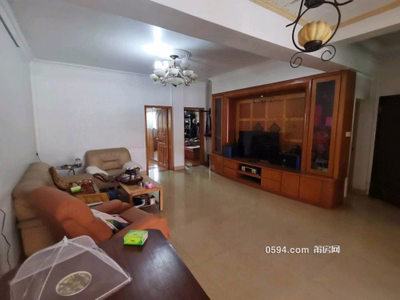 實(shí)小，青璜，涵江老商圈宮下街買一層送一層5房3衛(wèi)-莆田二手房