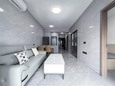 萬達旁 精裝瓏泉雅郡B區(qū) 2室1廳1衛(wèi) 70平 租金2100元-莆田租房