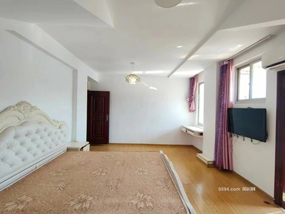  西山小區(qū)B區(qū)行政中心旁  交通方便  家具齊全  拎包入住-莆田租房