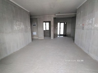 龍德井安置  高層 毛坯  南北東 五房  每平僅9500-莆田二手房