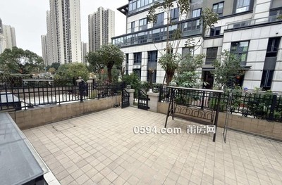 萬科城二期蘭園 聯(lián)排別墅 送院子地下室 精裝修-莆田二手房