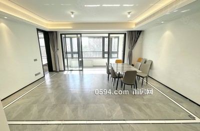 一平12000多 建發(fā)融創(chuàng)和鳴蘭溪 小高層4房精裝修-莆田二手房