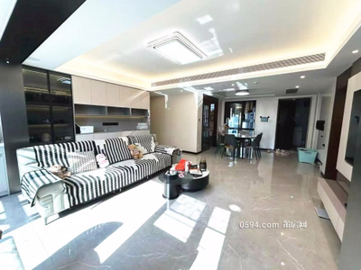 中南瓏禧臺(tái) 二次精裝四房?jī)蓮d兩衛(wèi) 南北通透 萬(wàn)達(dá)廣場(chǎng)-莆田二手房