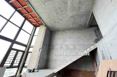 難得一見(jiàn)空中別墅四層樓中樓雅頌居頭排千畝綬溪公園高樓-莆田二手房