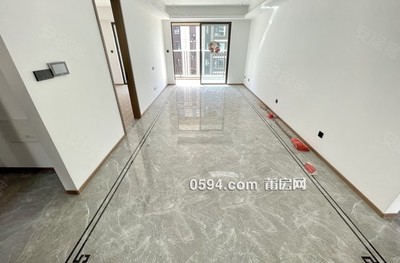 一平1000多全新裝修未入住建發(fā)磐龍府4期4房公攤少-莆田二手房