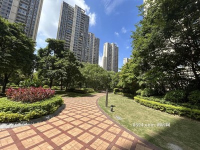 雅頌居 南北東毛坯3房  單價(jià)10900 綬溪公園 九華廣場(chǎng)旁-莆田二手房