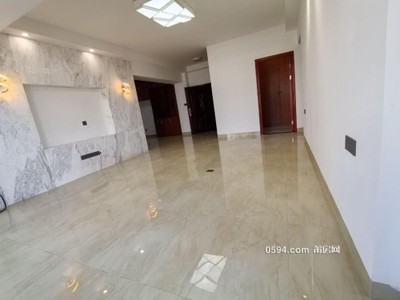 和成天下--政府旁三面光好樓層僅10600元--精裝4房2廳看房方便-莆田二手房