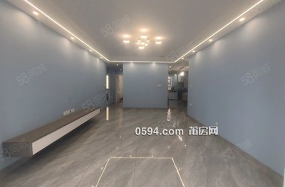 市中心 逸夫文獻(xiàn) 鳳達(dá)鳳凰城 精裝4室 有密碼 急售 證滿二-莆田二手房