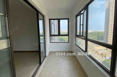 價(jià)邊套中山保利金香檳 南北通透 新小區(qū)  電梯房 產(chǎn)權(quán)清晰-莆田二手房