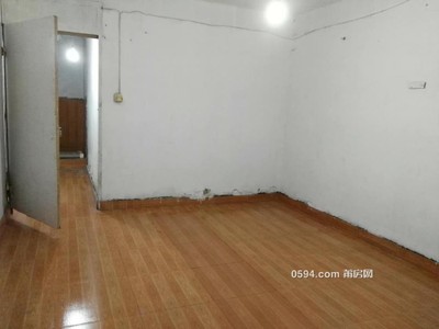 東圳西路250弄曉旭社區(qū)柴火間出租，交通便利毗鄰安福-莆田租房