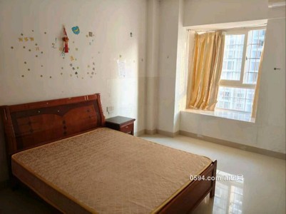  1室1廚1衛(wèi)  大唐廣場(chǎng)（文獻(xiàn)路步行街，中山中學(xué)對(duì)面）-莆田租房