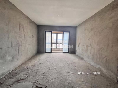 張鎮(zhèn)水鄉(xiāng) 高層大4房單價僅需8500元 南北通透戶型好-莆田二手房