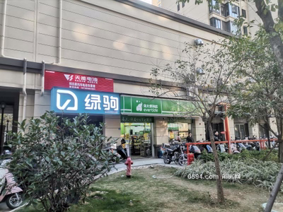 龍德井店面 臨街出租 有裝修，省裝修 有意向的聯(lián)系-莆田租房