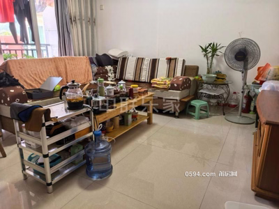 電梯房樓梯價(jià) 萬達(dá)對(duì)面 荔景廣場(chǎng) 中高層 三面光 出價(jià)就賣-莆田二手房