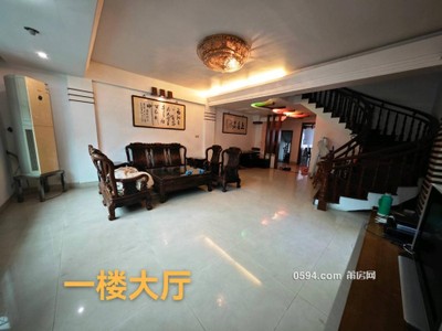 南門嘉新建材城 大面積 租金3000元 192平 3室2廳3衛(wèi)租售-莆田租房