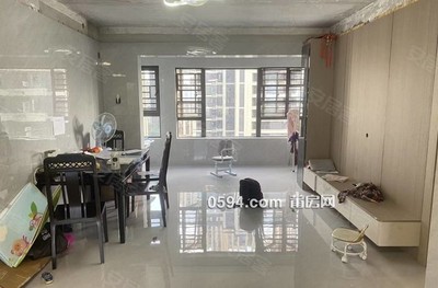 玖璽正榮一期，兩證齊全南北通透三面采光，4房?jī)蓮d兩衛(wèi)雙-莆田二手房