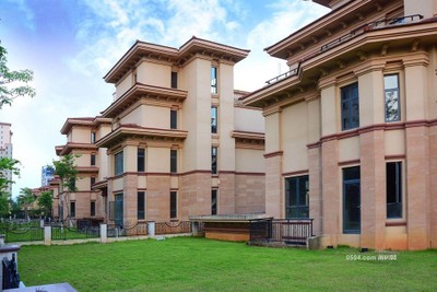 新出安特紫荊城別墅 送超大花園+地下室+露臺(tái)·476萬(wàn)-莆田二手房