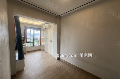 房東裝修的時間還沒有住的時間長保利香檳國際視野開闊大-莆田二手房