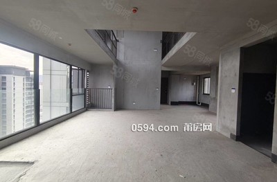 萬(wàn)達(dá)旁建發(fā)縵云頂復(fù)樓中樓 視野無(wú)遮擋贈(zèng)送露臺(tái)毛坯自主-莆田二手房