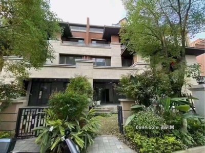 萬科城 雙拼別墅 使用面積大 萬科六期前后花園 -莆田二手房