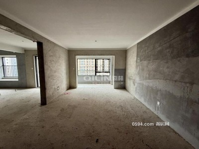 萬達(dá)對面建發(fā)小區(qū) 融創(chuàng)觀瀾云著 園林小區(qū)中層 戶型好-莆田二手房