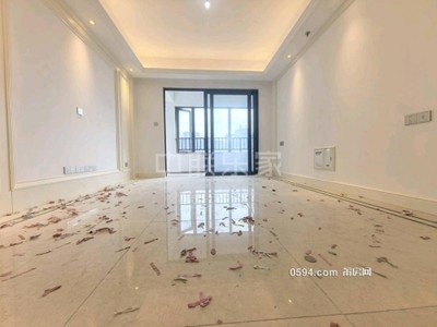 龍德井壹號(hào) 南北通透高層精裝4房 虧本100萬！ 現(xiàn)在一平15500-莆田二手房