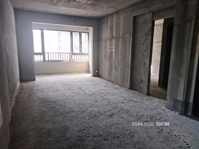 悅瀾山居A區(qū)--下磨市場(chǎng)對(duì)面毛坯3房2廳--高端小區(qū)僅8800元-莆田二手房