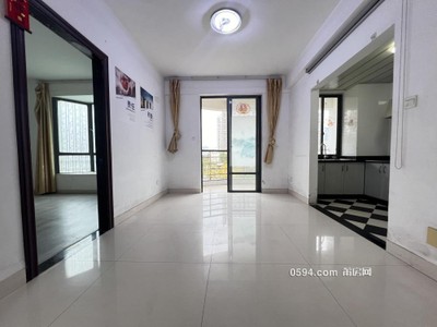 看房方便 醫(yī)療配套成熟四房雙衛(wèi)格局 板樓 電梯房證滿2年-莆田二手房