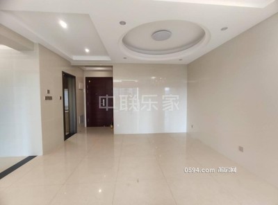 公園里的家，自住精裝3房，即買即?。【R溪公園九華廣場(chǎng)-莆田二手房