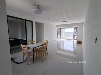 139平 保利香檳公館 租金2500元 4室2廳2衛(wèi)-莆田租房