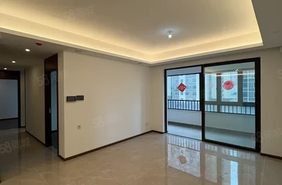 萬(wàn)達(dá)商圈對(duì)面觀瀾云著南北朝向4房中南瓏禧臺(tái)旁全明戶型花-莆田二手房