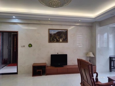 體育場(chǎng)  皇庭水岸旁邊  辰門兜小區(qū) 三房雙主臥  客廳特大-莆田租房