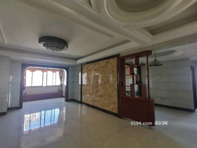 沃爾瑪農(nóng)貿(mào)批發(fā)市場(chǎng)附近萬(wàn)嘉永升華庭三面采光精裝大4房-莆田二手房