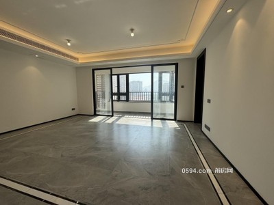 大面積 建發(fā)融創(chuàng)和鳴蘭溪 189萬 143平領(lǐng)包入住-莆田二手房