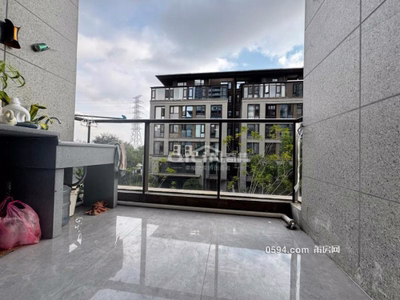 新貴望湖里融創(chuàng)蘭溪大觀別墅送百萬豪裝贈送露臺贈送地下-莆田二手房