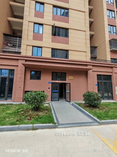 大面積四套房 9室4廳4衛(wèi) 500平 迎鳳小區(qū) 每套租金1000元-莆田租房